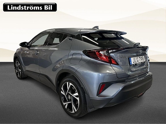 Toyota C-HR 4 of 19