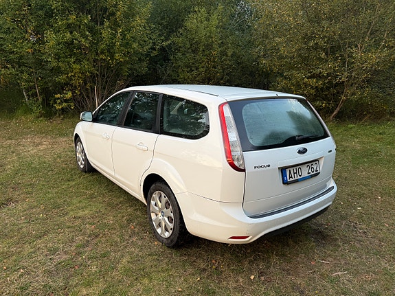 Ford Focus 5 of 12