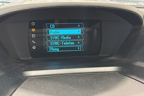 Ford Kuga 13 of 23