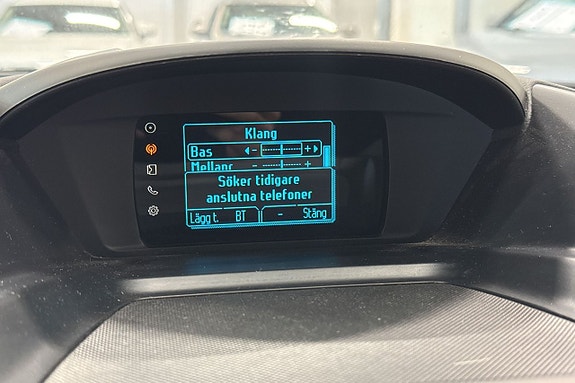 Ford Kuga 12 of 23
