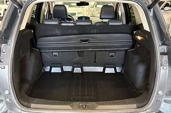 Ford Kuga 21 of 23