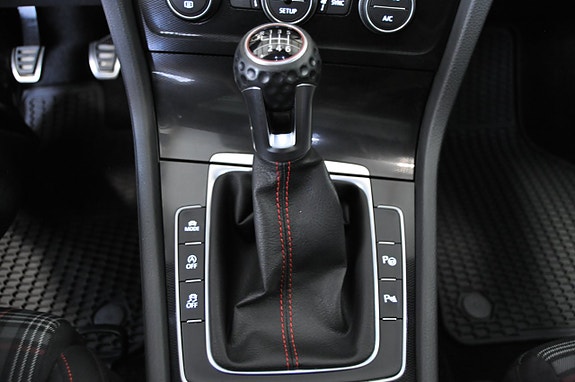 Volkswagen Golf I 22 of 30
