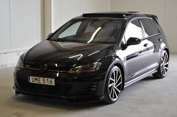 Volkswagen Golf I 2 of 30