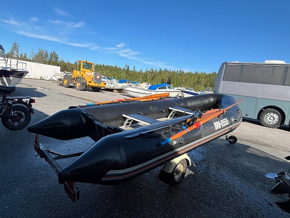 Bombard C4 – smidig och stabil RIB-båt 3 of 6
