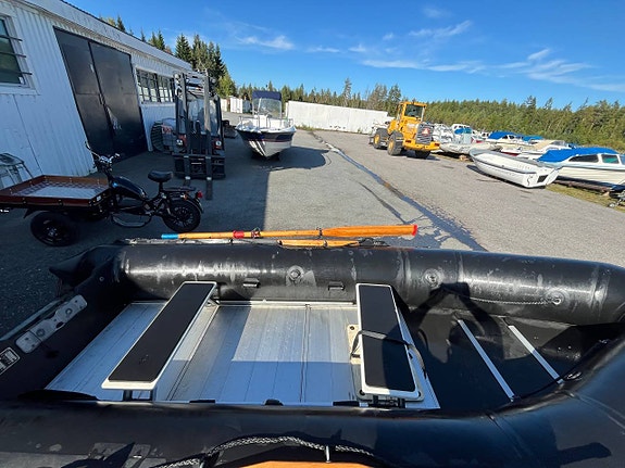 Bombard C4 – smidig och stabil RIB-båt 5 of 6
