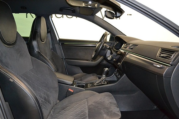 Skoda Superb 9 of 11