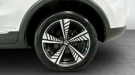 MG ZS 9 of 15