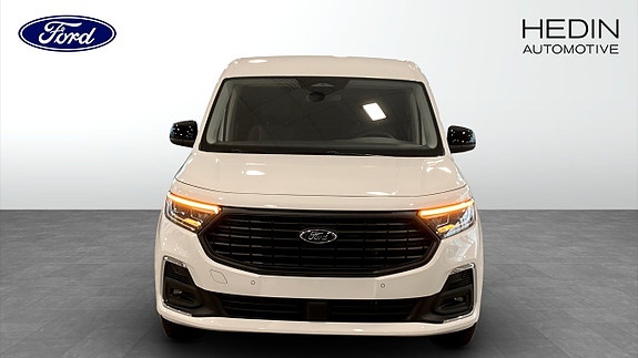 Ford Transit Connect 8 of 14