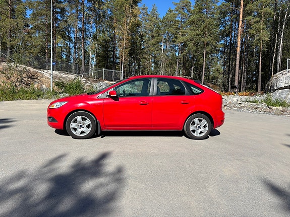Ford Focus 2 of 10