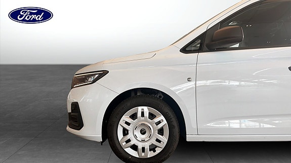 Ford Transit Connect 9 of 12