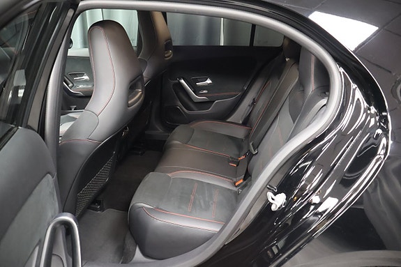 Mercedes-Benz A180 11 of 21