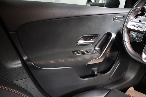 Mercedes-Benz A180 14 of 21