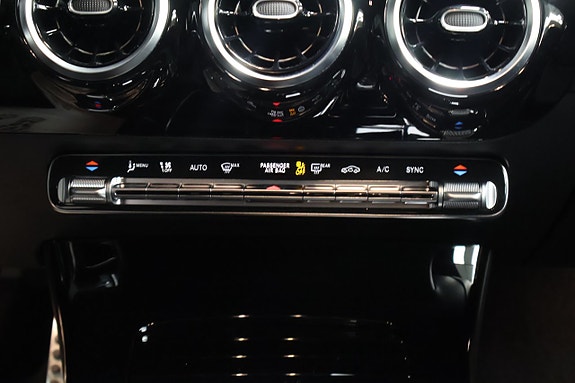 Mercedes-Benz A180 18 of 21