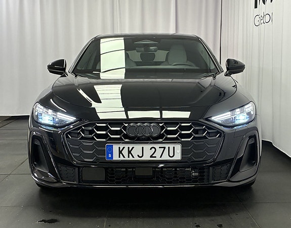 Audi A5 2 of 13