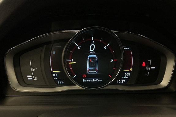 Volvo V70 15 of 27