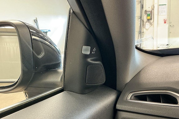 Volvo V70 20 of 27