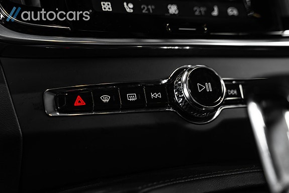 Volvo V90 Cross Country 24 of 30