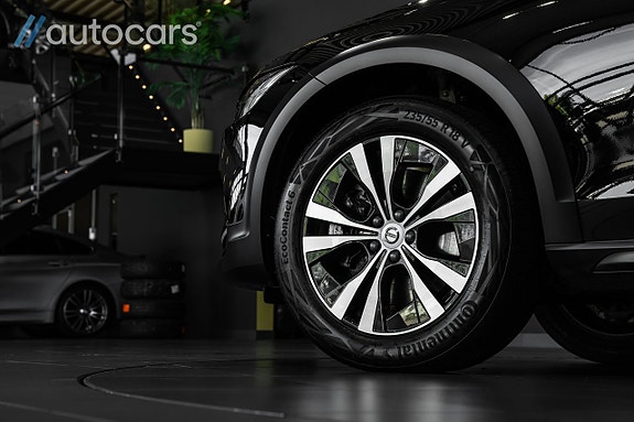 Volvo V90 Cross Country 8 of 30