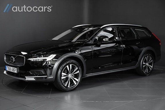 Volvo V90 Cross Country 6 of 30