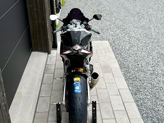 Aprilia RSV4 1000 RF Låga mil, Öhlins, Austin Racing GP2-R, Nya Michelin Cup 2 9 of 9