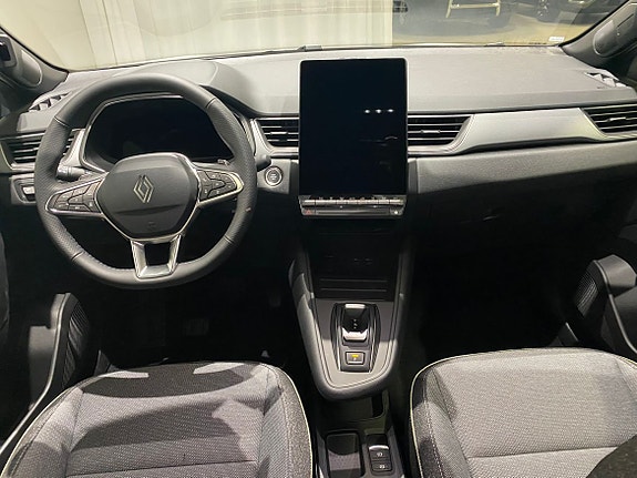 Renault Captur 12 of 17