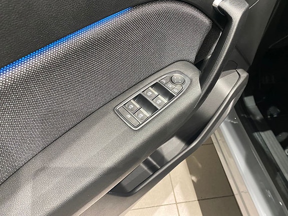 Renault Captur 15 of 17