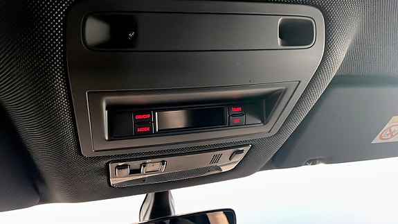 Volkswagen Amarok 13 of 13