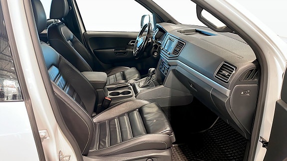Volkswagen Amarok 3 of 13
