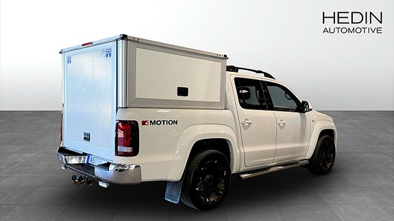Volkswagen Amarok 2 of 13