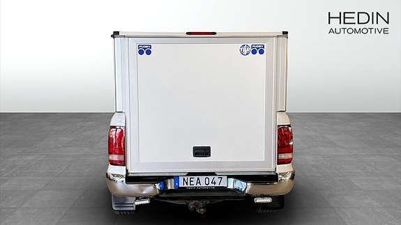 Volkswagen Amarok 7 of 13