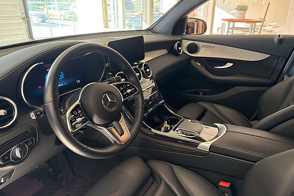 Mercedes-Benz GLC300 de 6 of 20