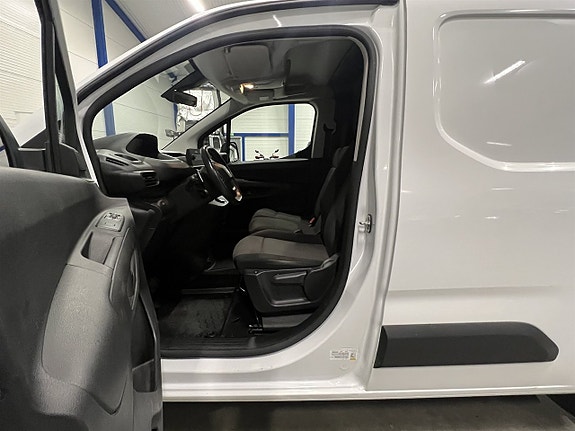 Peugeot Partner 8 of 25