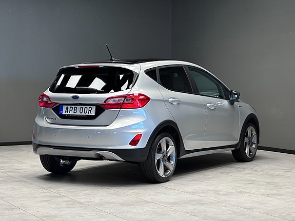 Ford Fiesta 2 of 21