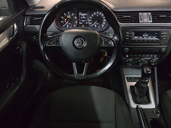 Skoda Octavia 7 of 13