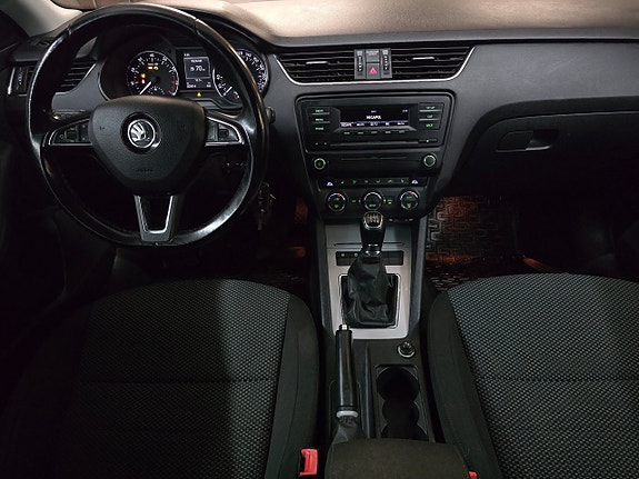Skoda Octavia 6 of 13