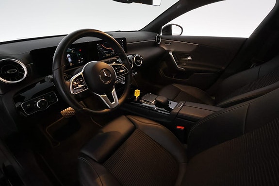Mercedes-Benz CLA250 e 16 of 30