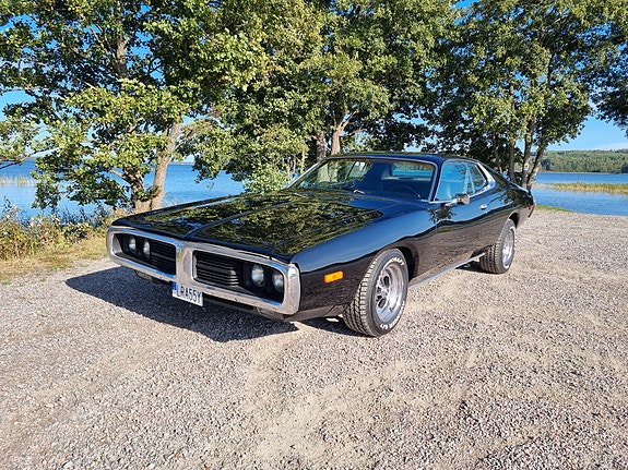 Dodge Charger 2 of 6