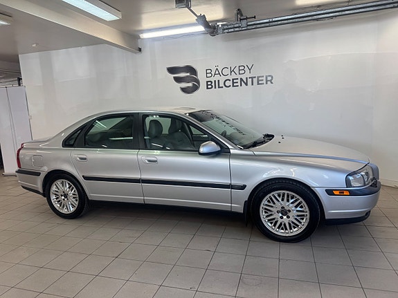 Volvo S80 7 of 14