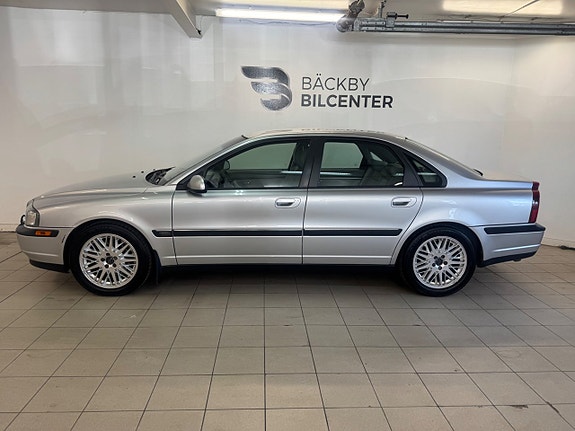 Volvo S80 2 of 14