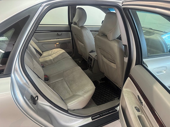 Volvo S80 12 of 14