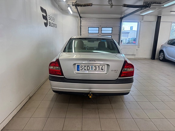 Volvo S80 4 of 14