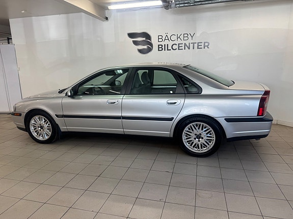 Volvo S80 3 of 14