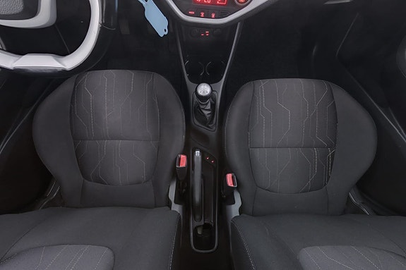 Kia Picanto 18 of 27
