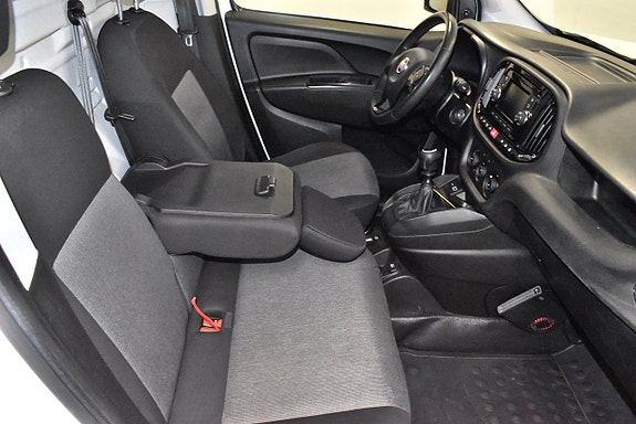 Fiat Doblo 10 of 21