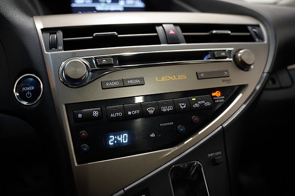 Lexus RX450h 11 of 23