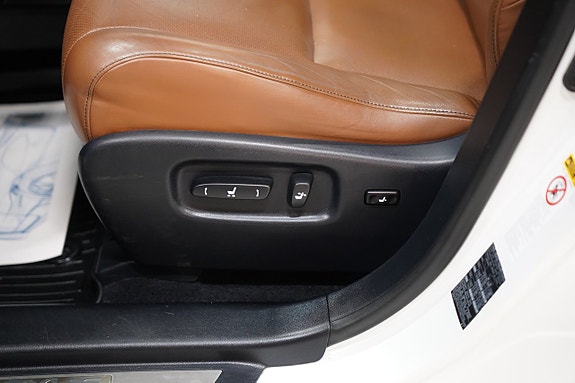 Lexus RX450h 10 of 23