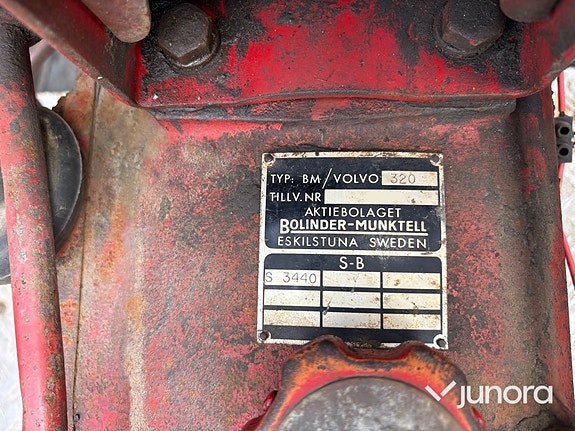 Traktor Volvo BM 320 15 of 29