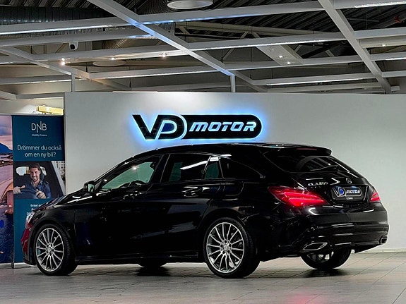 Mercedes-Benz CLA200 4 of 23