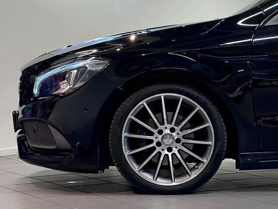 Mercedes-Benz CLA200 11 of 23