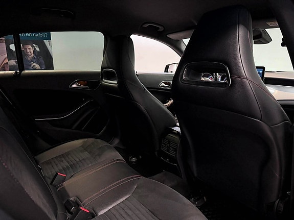 Mercedes-Benz CLA200 23 of 23